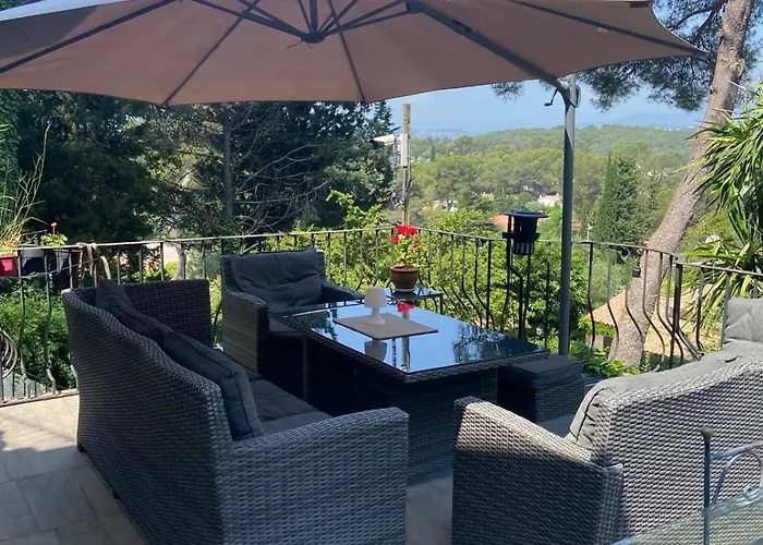 فيلة Maison Provencale لو كانيت